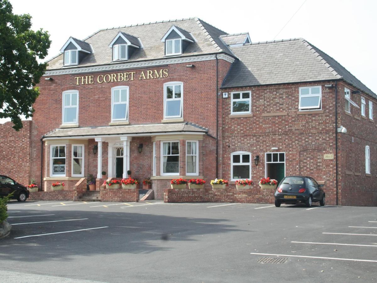 Отель The Corbet Arms Uffington  Экстерьер фото